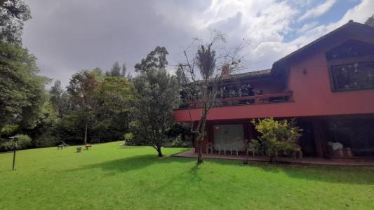 Casa En Arriendo En Bogota En Cerros De Suba (localidad De Suba) A112514, 634 mt2, 3 habitaciones