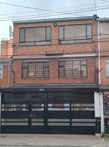 Casa En Arriendo En Bogota A135019, 170 mt2, 4 habitaciones