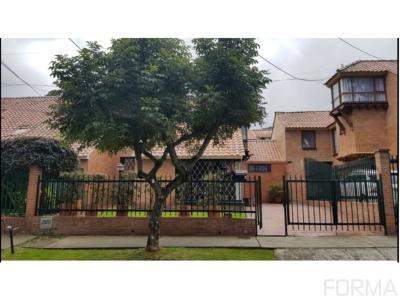 Casa En Arriendo En Bogota En Belmira Usaquen A156042, 190 mt2, 4 habitaciones