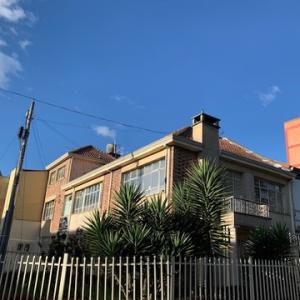 Casa En Arriendo En Bogota En San Luis Teusaquillo A158071, 320 mt2, 7 habitaciones