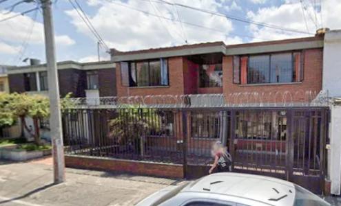 Arriendo De Casas En Bogota, 400 mt2, 7 habitaciones