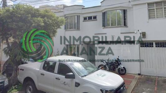 Casa En Arriendo En Bucaramanga A107091, 350 mt2, 5 habitaciones