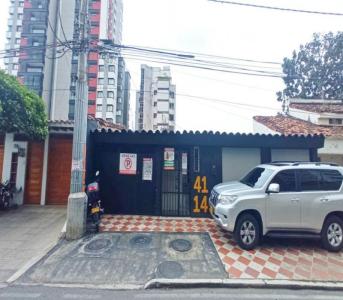 Casa En Arriendo En Bucaramanga En Altos De Cabecera A119774, 297 mt2, 5 habitaciones