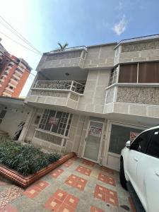 Casa En Arriendo En Bucaramanga En Cabecera Del Llano A154388, 442 mt2, 6 habitaciones