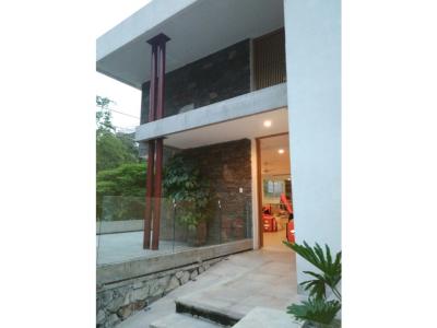 Casa  comercial Alquiler  Cali  Santa Mónica, 225 mt2, 3 habitaciones