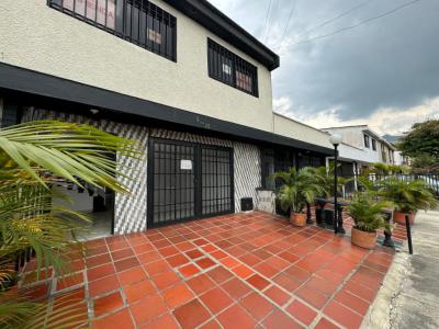 Casa En Arriendo En Cali En Vipasa A149635, 100 mt2, 3 habitaciones