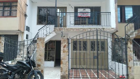 Casa En Arriendo En Cali En Santa Elena A157902, 200 mt2, 3 habitaciones