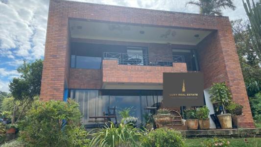 Casa Campestre En Arriendo En Cali En Dapa A46775, 300 mt2, 3 habitaciones