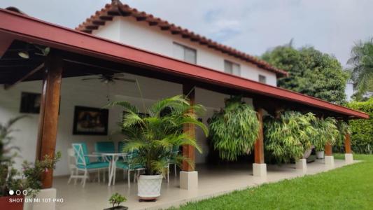 Casa Campestre En Arriendo En Cali En Pance A15459, 250 mt2, 4 habitaciones