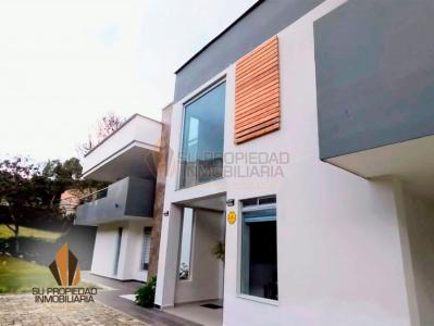 Casa Campestre En Arriendo En Envigado A155231, 530 mt2, 6 habitaciones