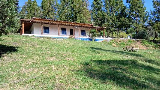 Casa Campestre En Arriendo En Guarne A151528, 244 mt2, 3 habitaciones