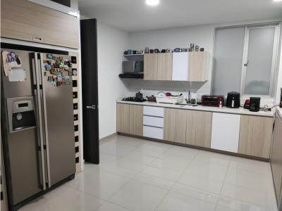 Casa sector Cerritos en Pereira- Luxury Homes , 240 mt2, 4 habitaciones