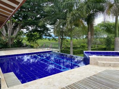 Casa Campestre En Arriendo En Pereira A139677, 500 mt2, 4 habitaciones