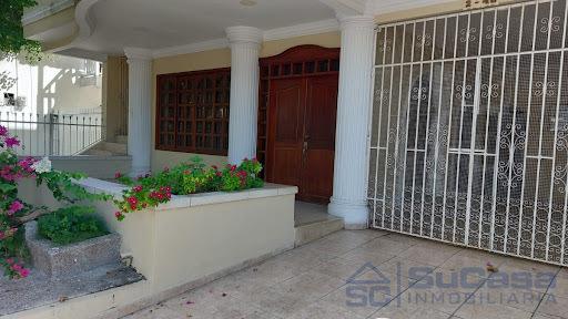 Arriendo De Casas En Cartagena, 235 mt2, 4 habitaciones