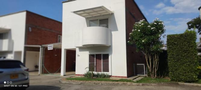 Casa Condominio En Arriendo En Cali En Pance A122705, 240 mt2, 4 habitaciones