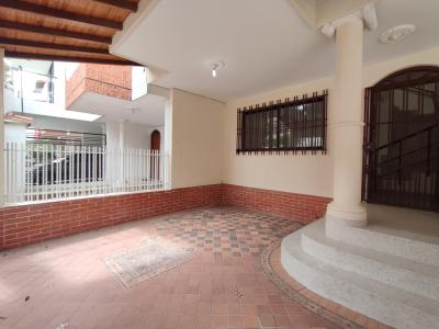 Casa En Arriendo En Cucuta En Av. Libertadores, Parques Residenciales Iii A118240, 118 mt2, 3 habitaciones