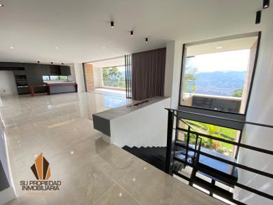 Casa En Arriendo En Envigado A157534, 428 mt2, 4 habitaciones