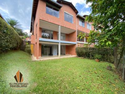 Casa En Arriendo En Envigado A159485, 262 mt2, 4 habitaciones