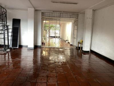 Casa Local En Arriendo En Barranquilla A44092, 713 mt2, 14 habitaciones