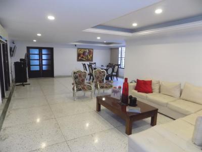 Casa Local En Arriendo En Barranquilla A145775, 417 mt2, 5 habitaciones