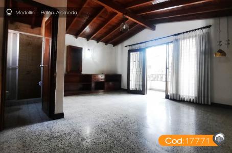 Casa Local En Arriendo En Medellin En Belen Alameda A157381, 200 mt2, 3 habitaciones