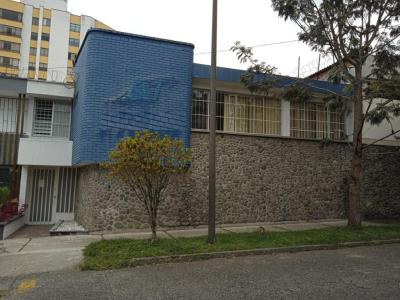 Casa Local En Arriendo En Pereira En La Ensenanza A59464, 320 mt2, 6 habitaciones