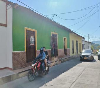 Casa Local En Arriendo En Piedecuesta En El Centro A119807, 350 mt2, 7 habitaciones