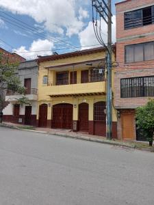 Casa En Arriendo En Medellin En Prado A29766, 90 mt2, 3 habitaciones