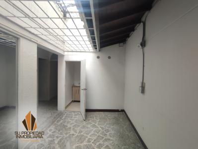 Casa En Arriendo En Medellin En Laureles A155259, 180 mt2, 1 habitaciones