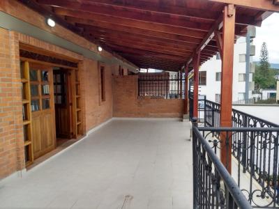 Casa En Arriendo En Pereira A93548, 300 mt2, 5 habitaciones