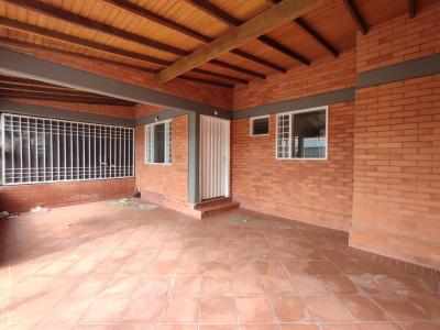 Casa En Arriendo En Villa Del Rosario En Villa Antigua A113200, 98 mt2, 3 habitaciones