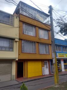 Edificio En Arriendo En Bogota A48456, 390 mt2, 11 habitaciones