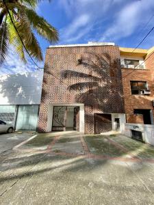 Edificio En Arriendo En Cali En Versalles A14720, 650 mt2, 3 habitaciones