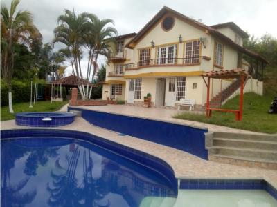 Alquiler de Finca Por dias en Cerritos , 2600 mt2, 6 habitaciones