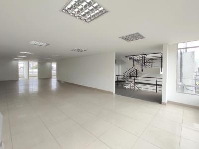 Local En Arriendo En Bogota A9128, 588 mt2