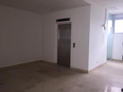 Local En Arriendo En Bogota En El Retiro A45425, 199 mt2