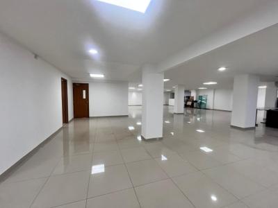 Local En Arriendo En Bogota En Chico Norte A123341, 380 mt2