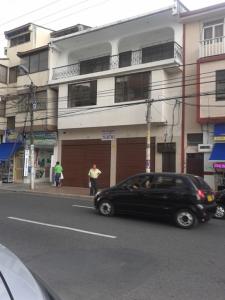 Local En Arriendo En Cali En Alameda A20484, 200 mt2