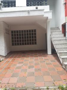 Local En Arriendo En Medellin En Belen Rosales A26879, 200 mt2, 3 habitaciones