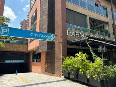 Local En Arriendo En Medellin En El Poblado A150746, 150 mt2