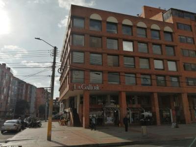 Oficina En Arriendo En Bogota En Santa Barbara Central Usaquen A54020, 23 mt2