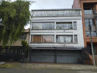 Oficina En Arriendo En Bogota A8926, 50 mt2