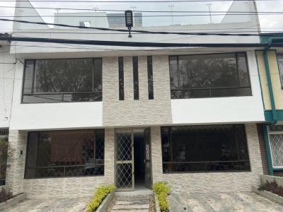 Oficina En Arriendo En Bogota En Pasadena A8930, 550 mt2, 7 habitaciones