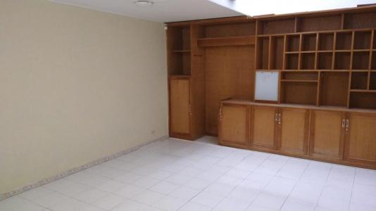 Oficina En Arriendo En Bogota A30213, 25 mt2, 1 habitaciones