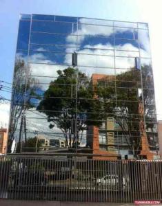 Oficina En Arriendo En Bogota A30921, 200 mt2