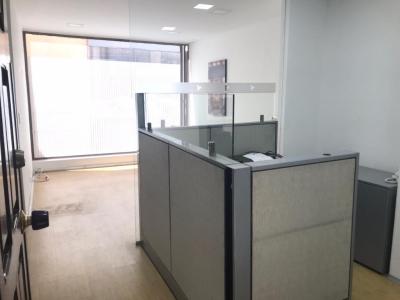 Oficina En Arriendo En Bogota A31102, 33 mt2