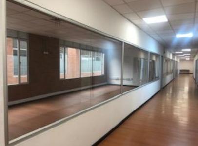 Oficina En Arriendo En Bogota En La Alborada A127720, 1331 mt2