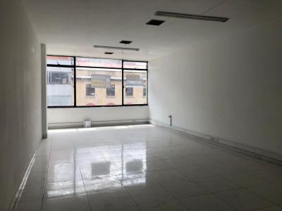 Oficina En Arriendo En Bogota En Las Nieves A152624, 31 mt2