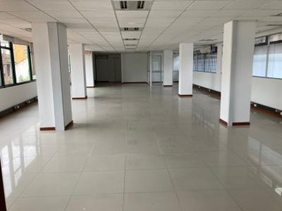 Oficina En Arriendo En Bogota En La Alameda Santa Fe A153001, 280 mt2