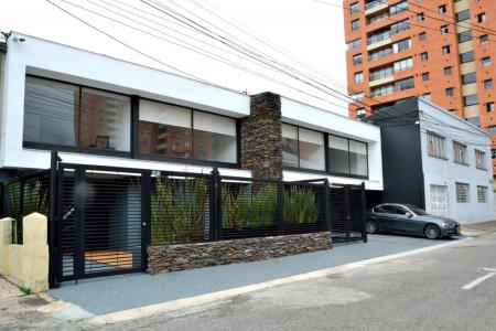 Oficina En Arriendo En Bogota En Francisco Miranda Usaquen A153391, 789 mt2